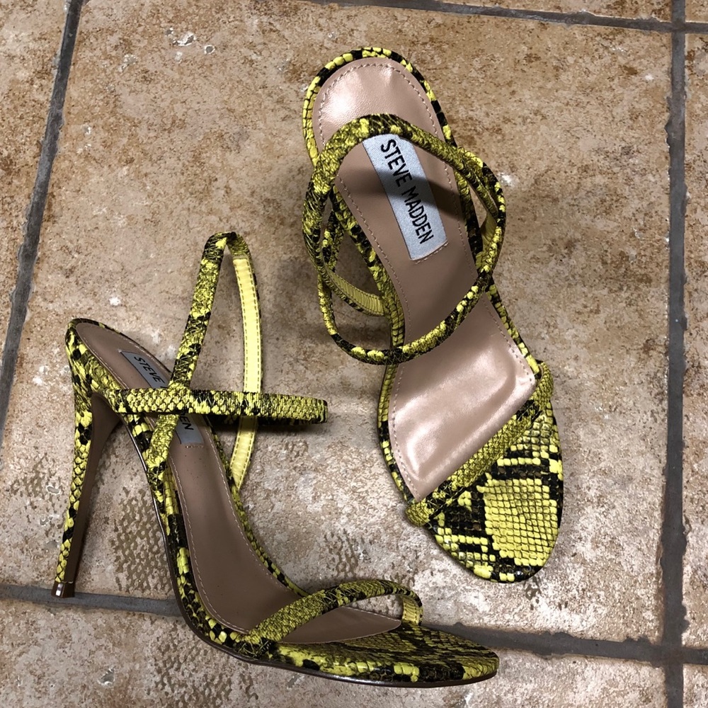 NEW Steve Madden Gabriella Snake Heels - Picture 4 of 6